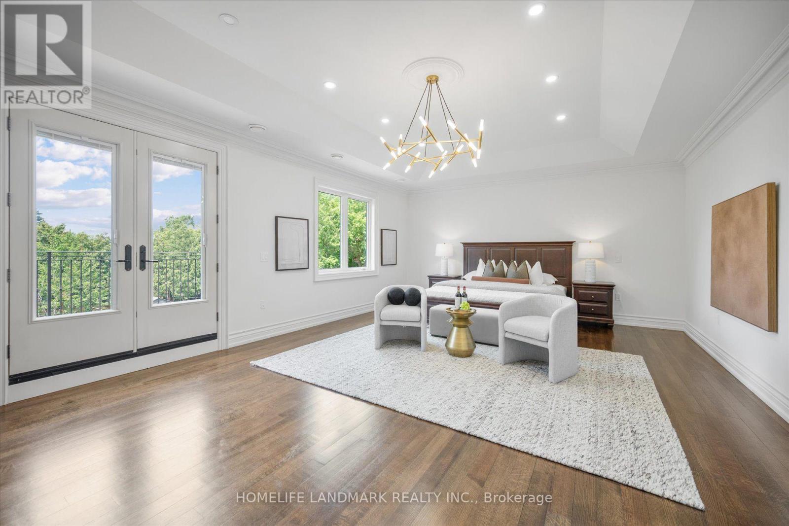 92 CAINES AVENUE - 18