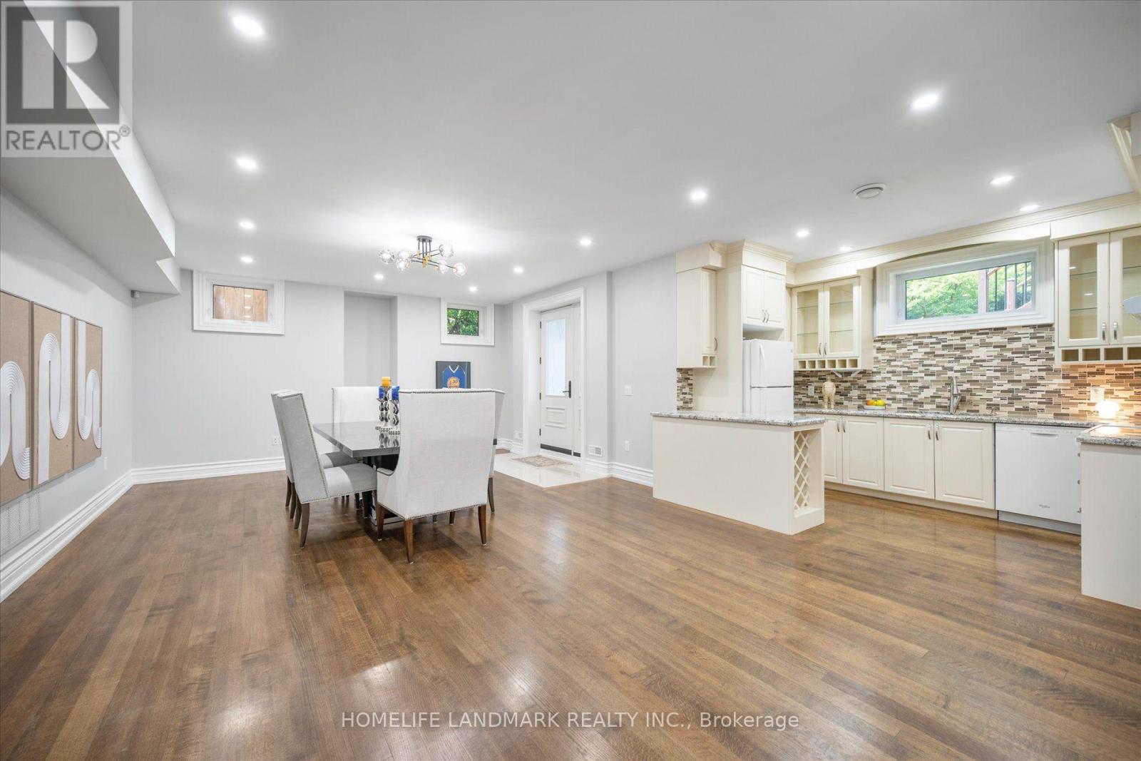 92 CAINES AVENUE - Image 34