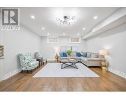92 Caines Avenue, Toronto, ON M2R2L3 Photo 35