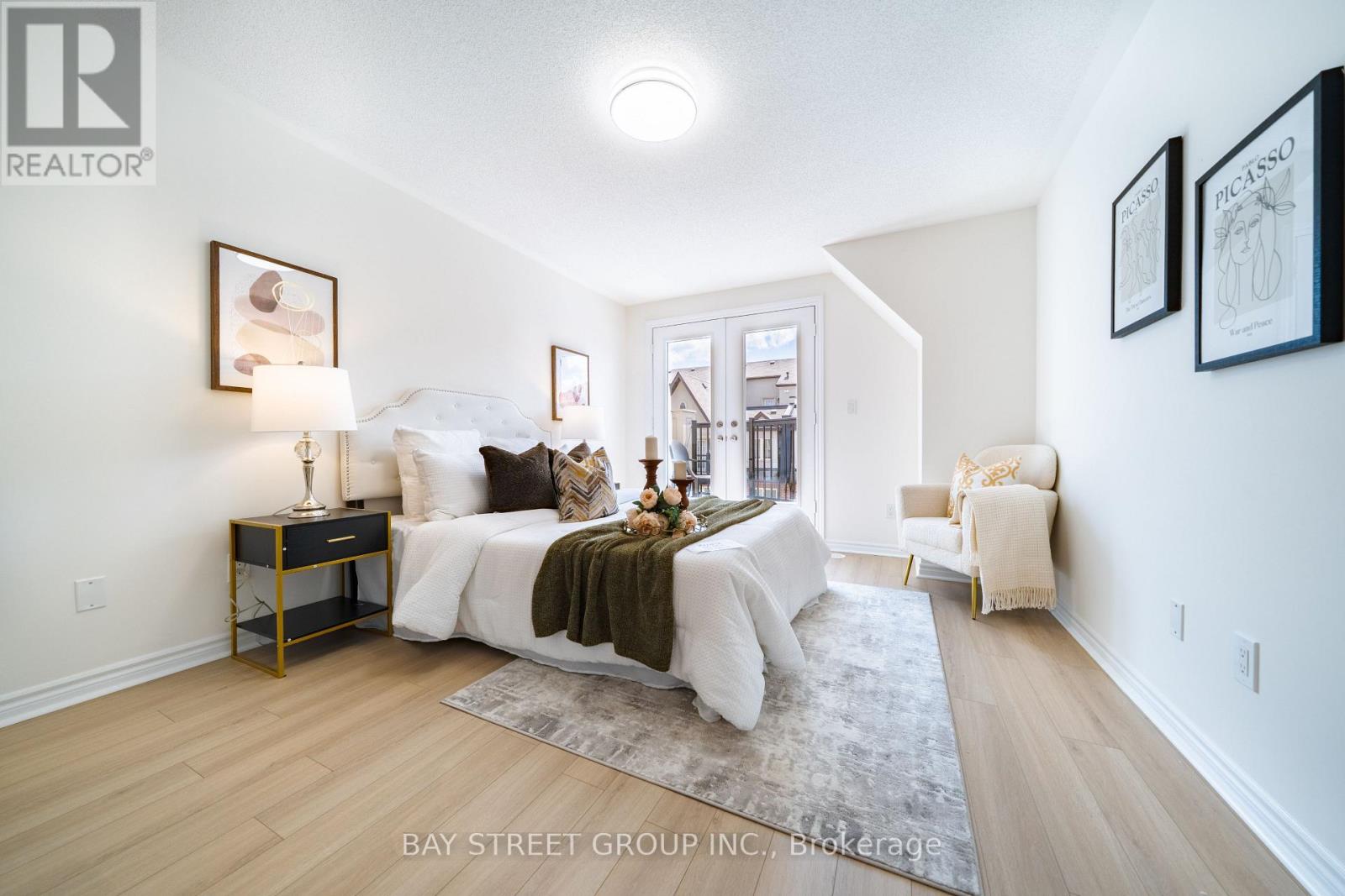 #27 15 EATON PARK LANE - Image 19