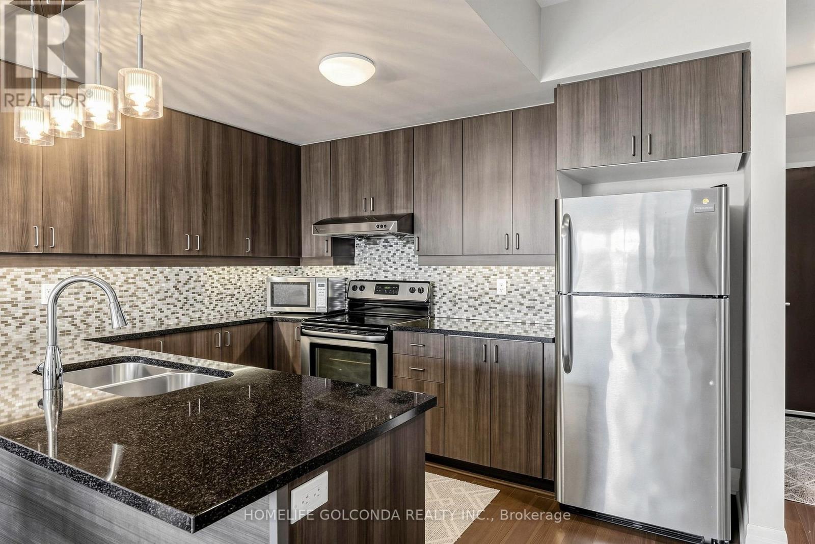 #904 8110 BIRCHMOUNT ROAD - 9