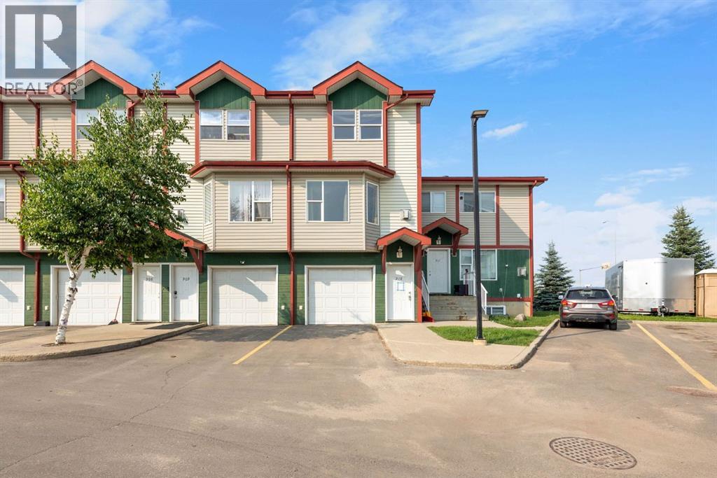 201 Arabian Drive, Fort McMurray