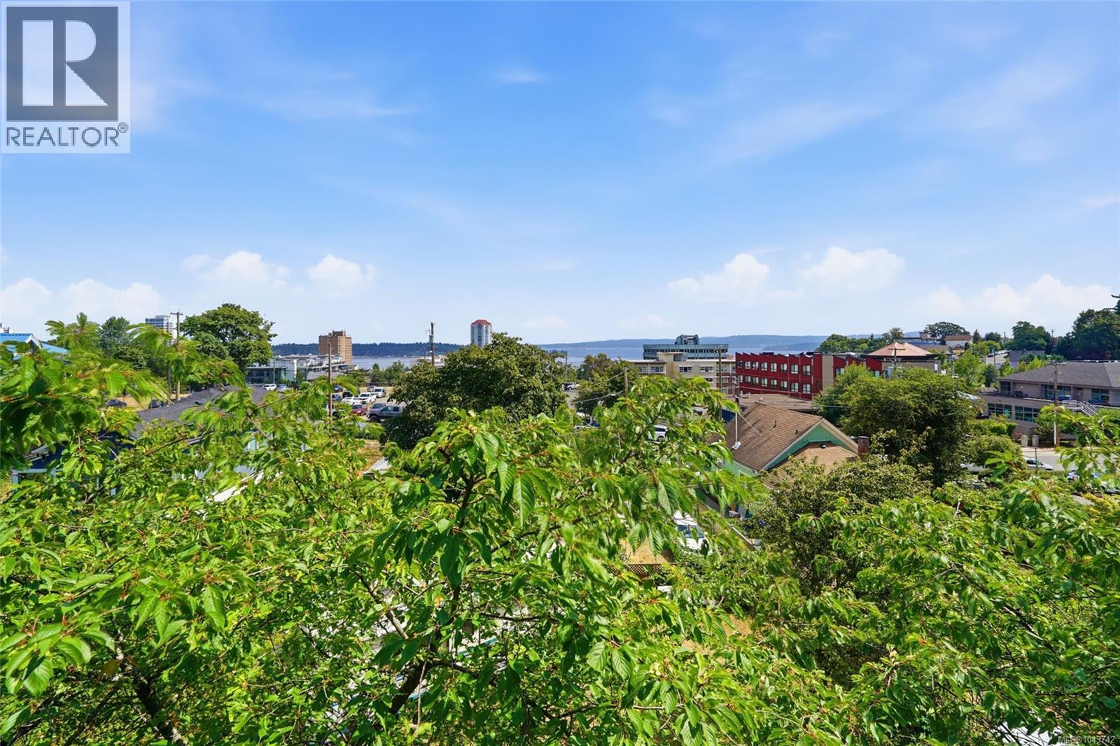 #304 555 Franklyn St - 22