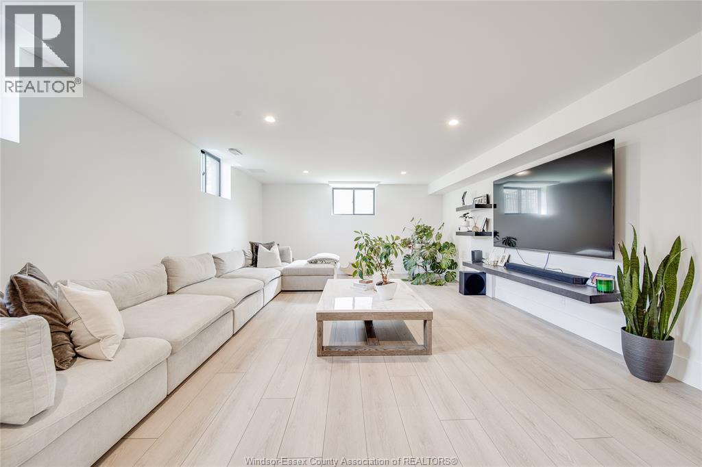 199 GRANDVIEW - 40