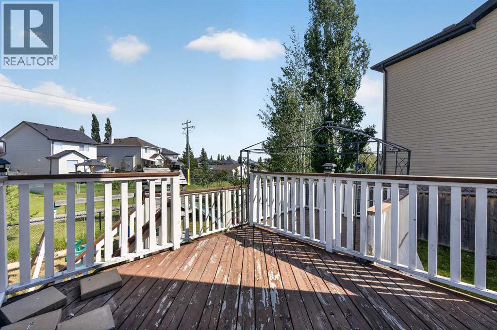 168 Covepark Rise NE - 32