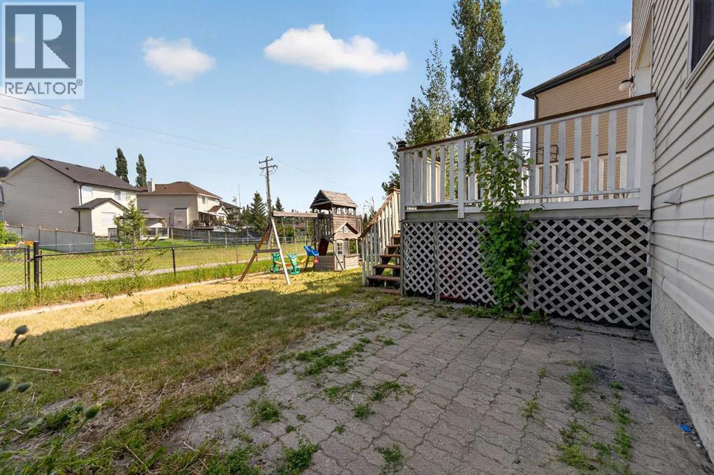 168 Covepark Rise NE - 36