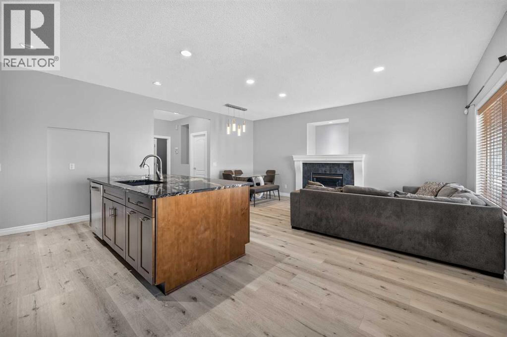 168 Covepark Rise NE - 6
