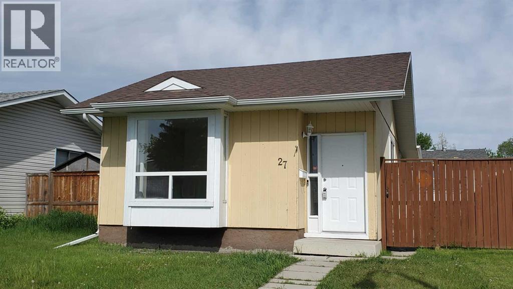 27 Aberdare Crescent NE, Abbeydale, Calgary photo 2