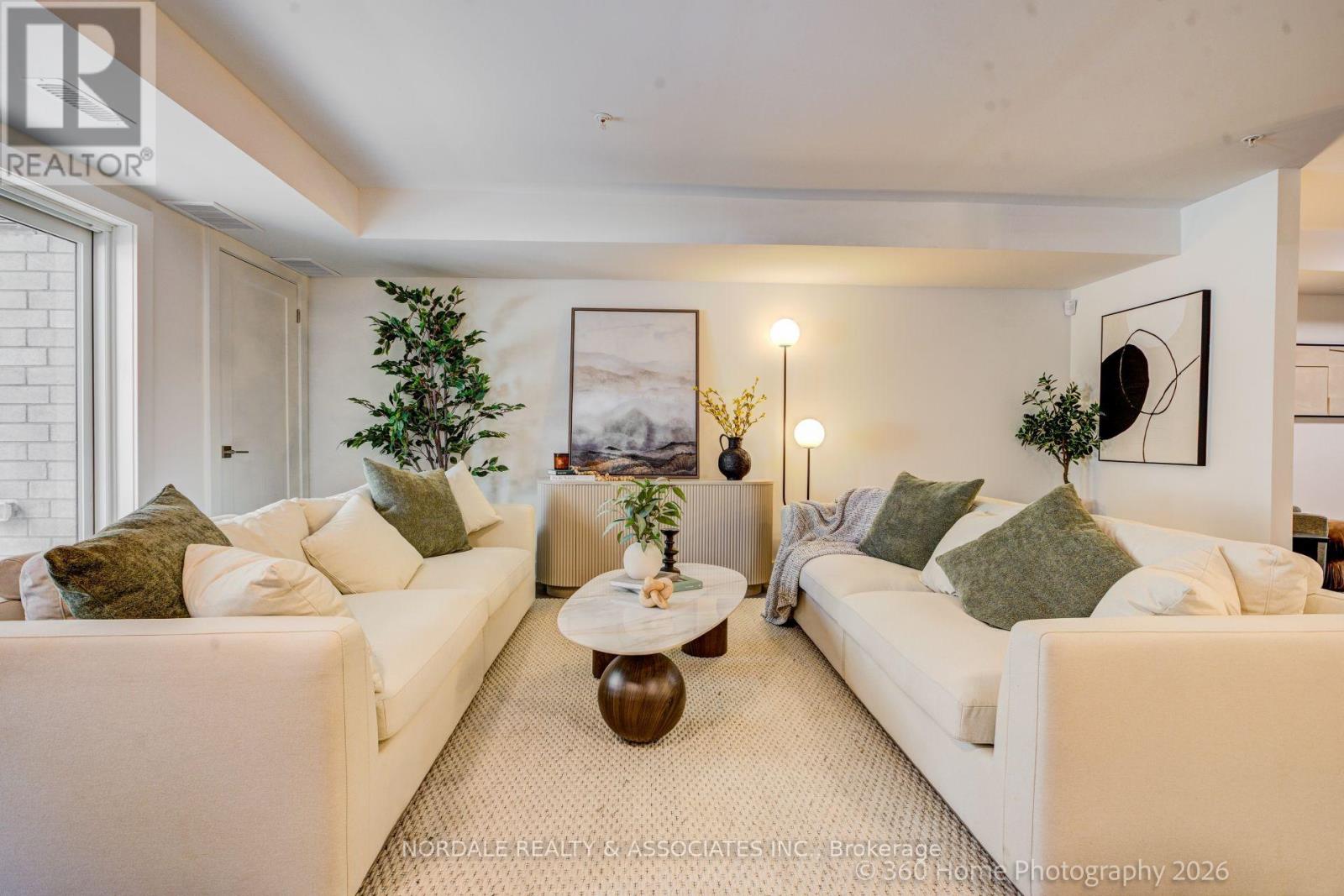 #C102 1660 VICTORIA PARK AVENUE - 3