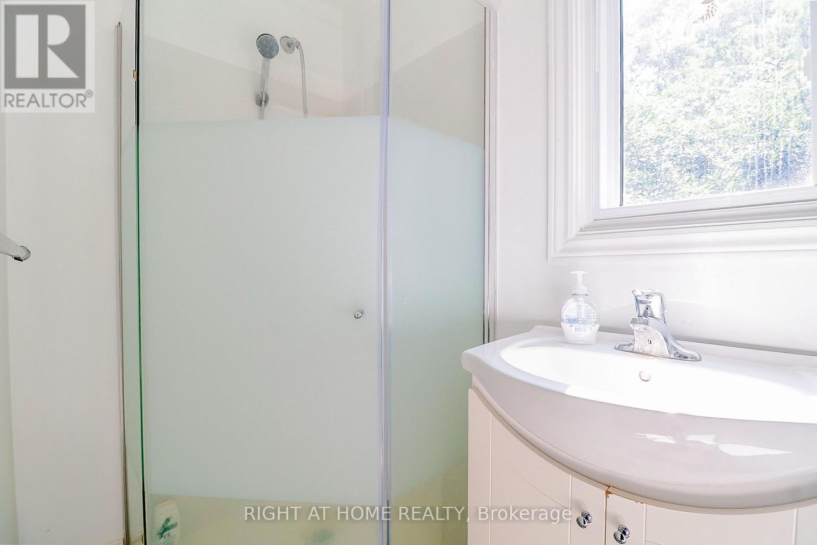 2 CEDARVIEW DRIVE - 24