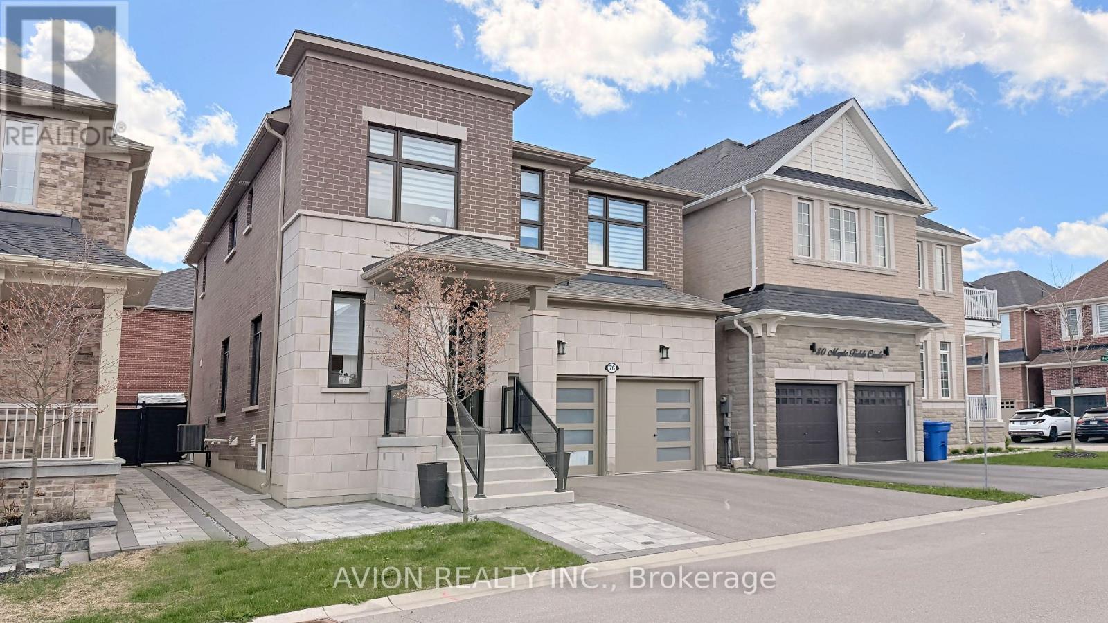 Listing photo of 76 MAPLE FIELDS CIRCLE