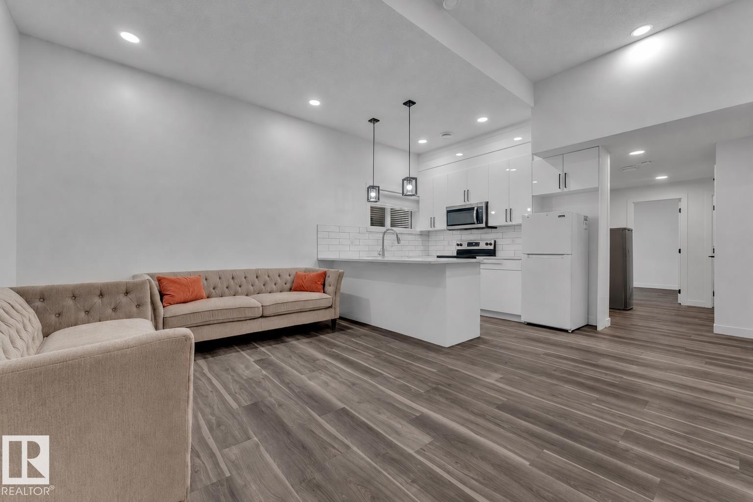 6099 180 AV NW - 22
