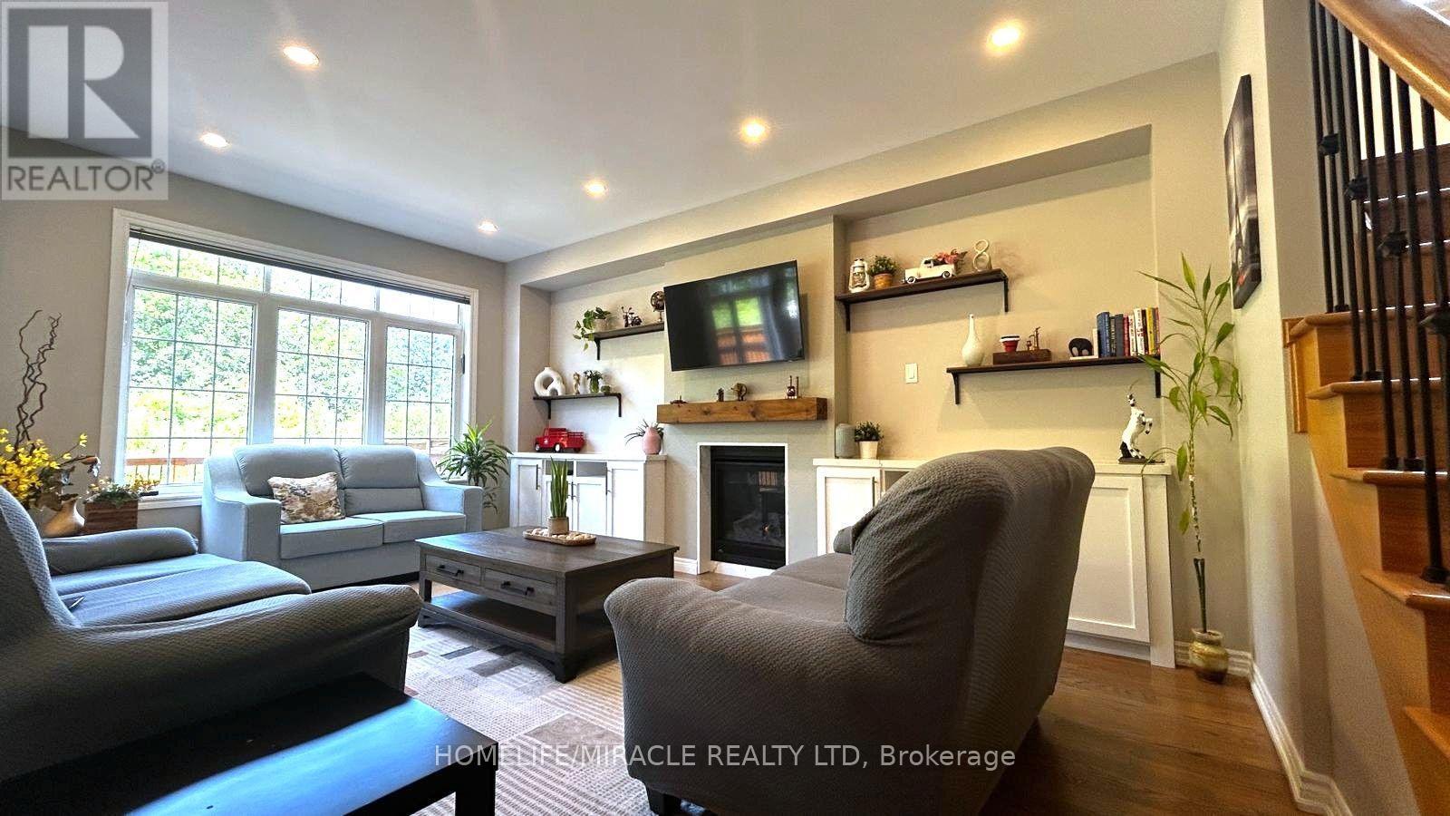 185 THORNBUSH BOULEVARD - 13