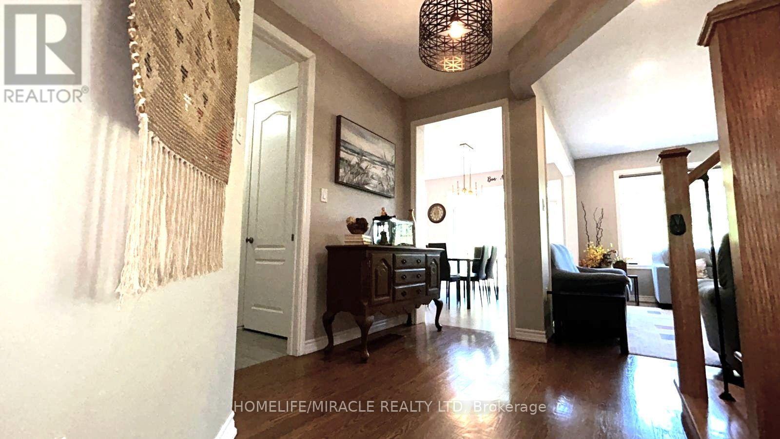 185 THORNBUSH BOULEVARD - 10