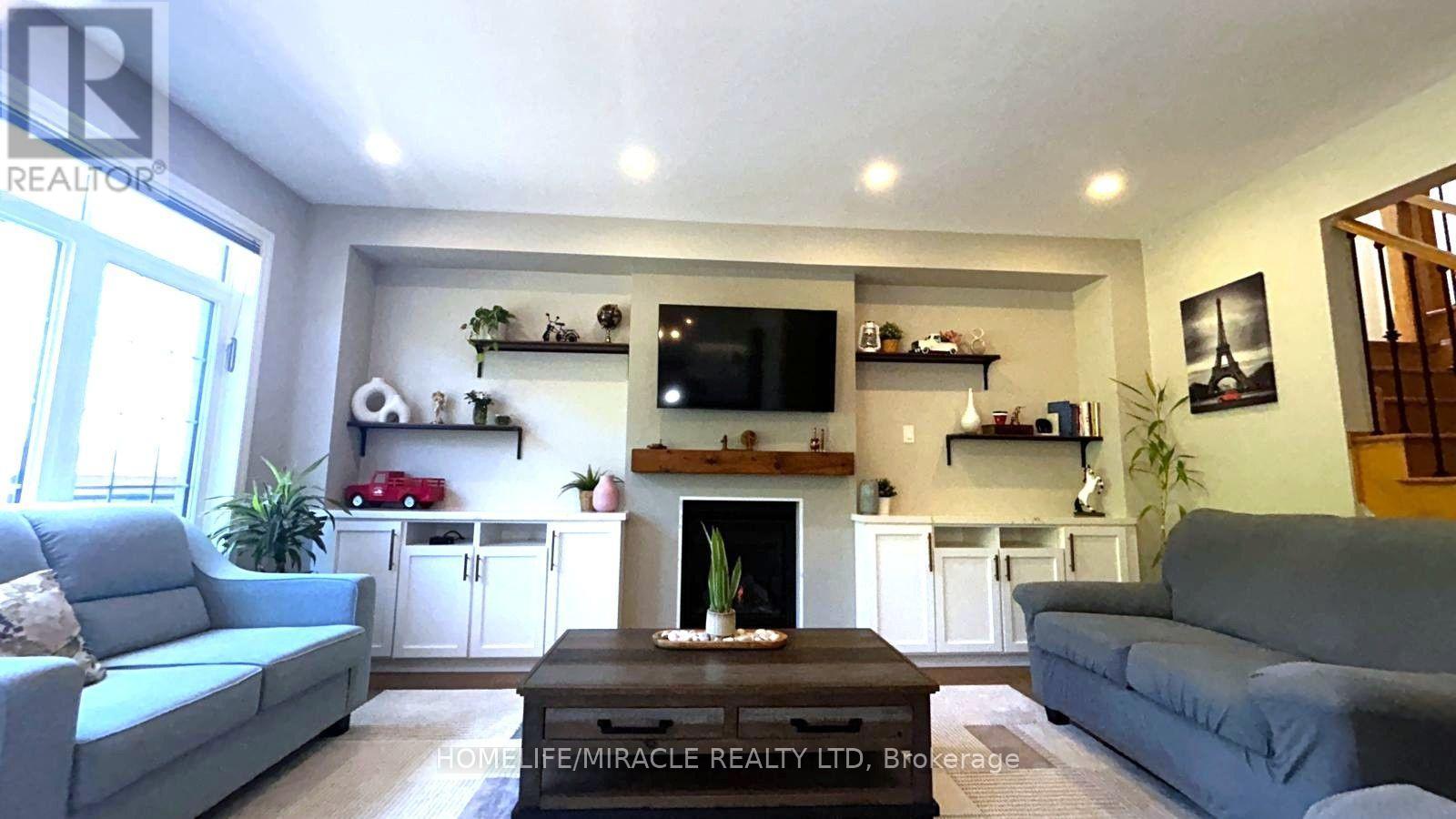 185 THORNBUSH BOULEVARD - 16
