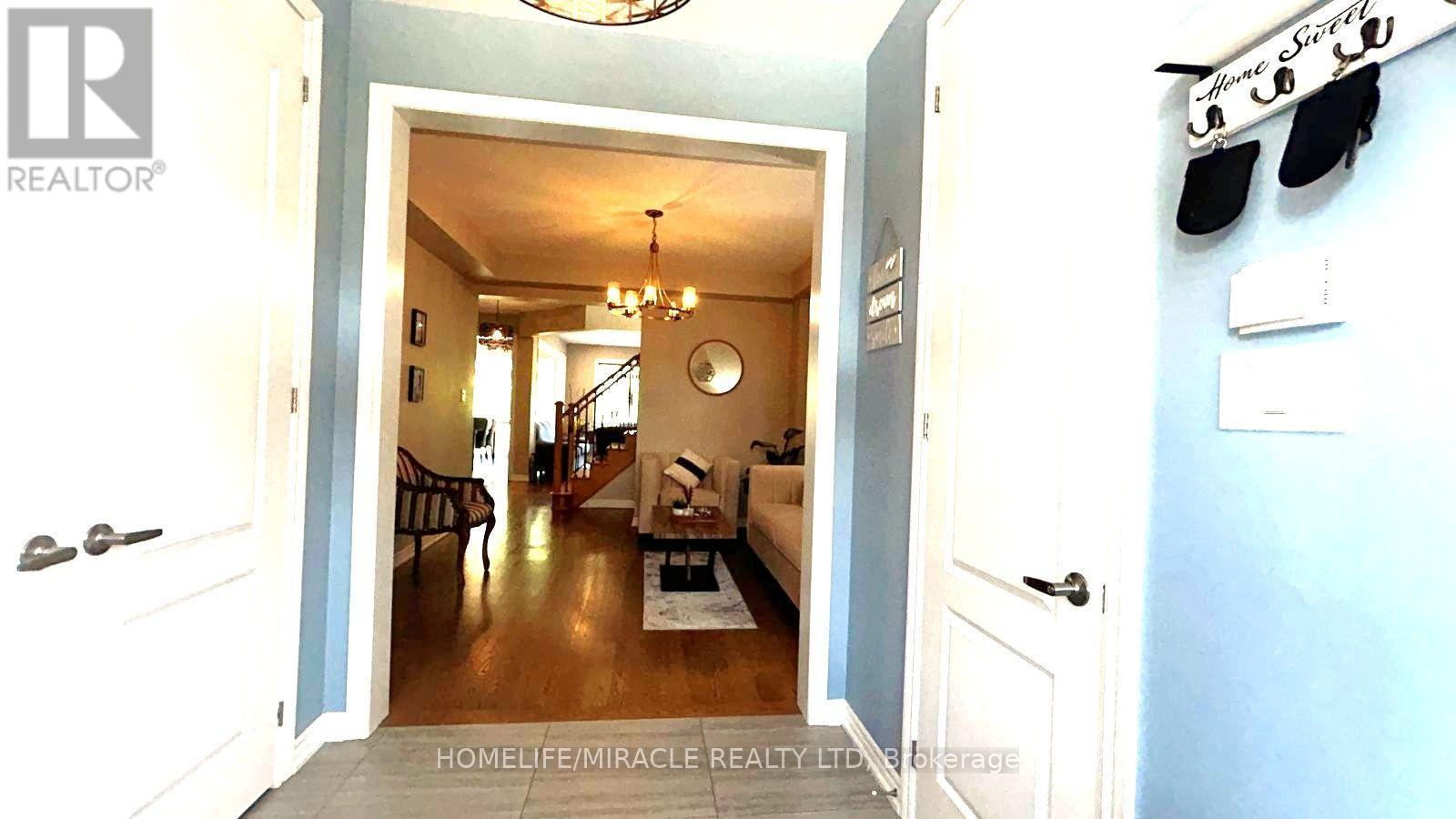 185 THORNBUSH BOULEVARD - 2