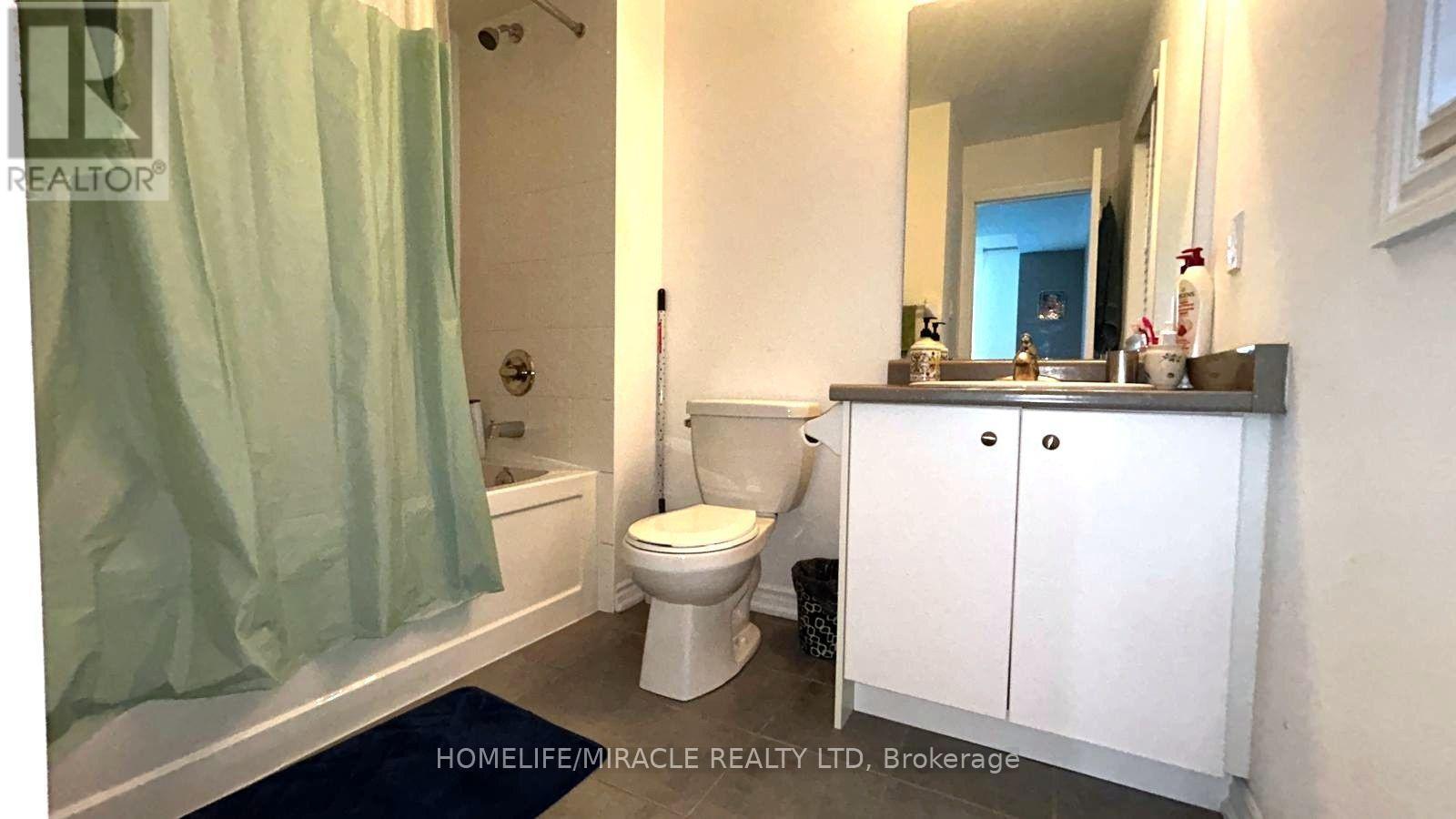 185 THORNBUSH BOULEVARD - 38