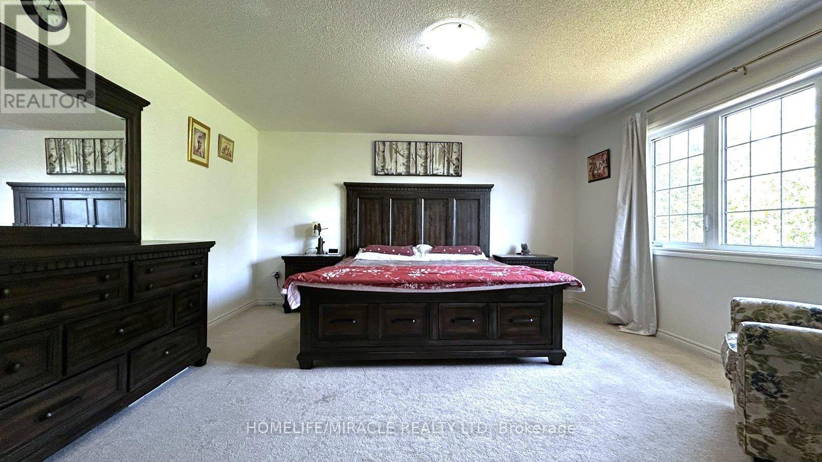 185 THORNBUSH BOULEVARD - 28