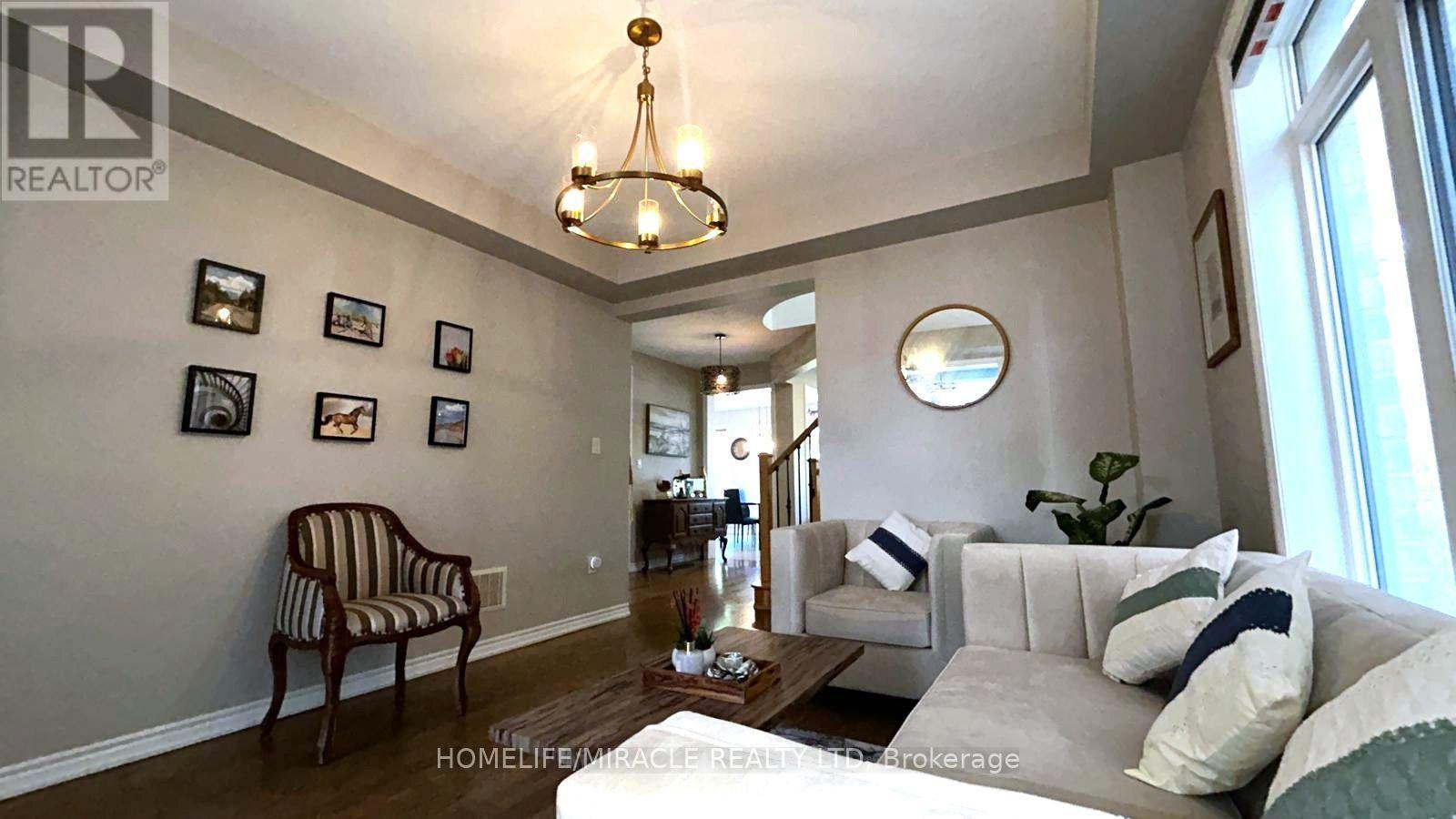185 THORNBUSH BOULEVARD - 6