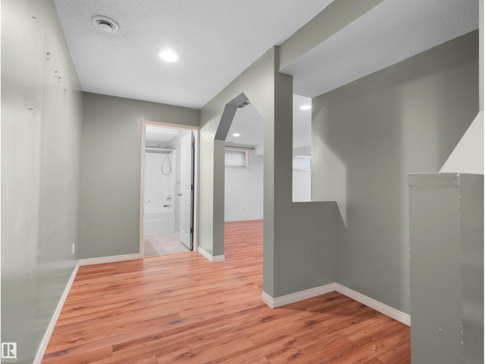 2410 32B ST NW - 47