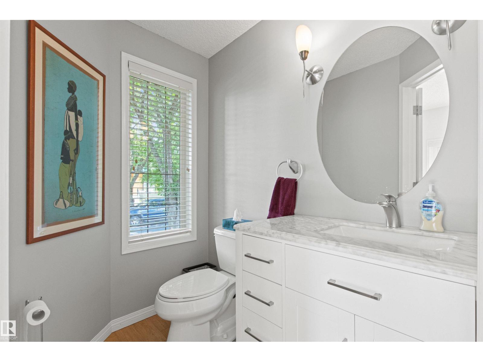 9135 100B AV NW - 27