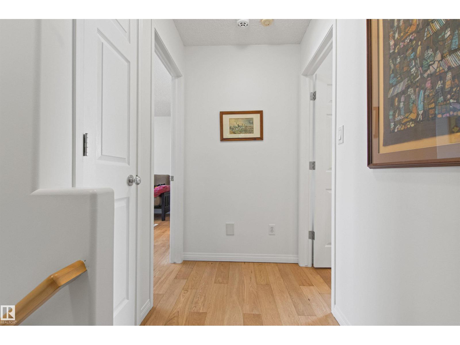 9135 100B AV NW - 29