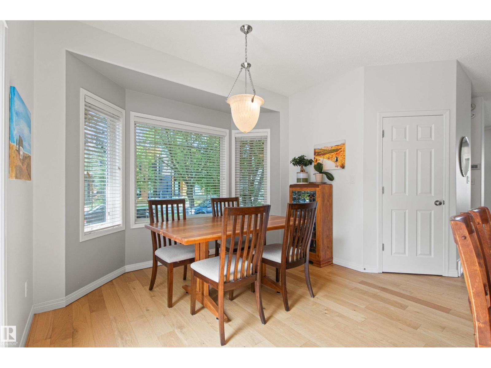 9135 100B AV NW - 22