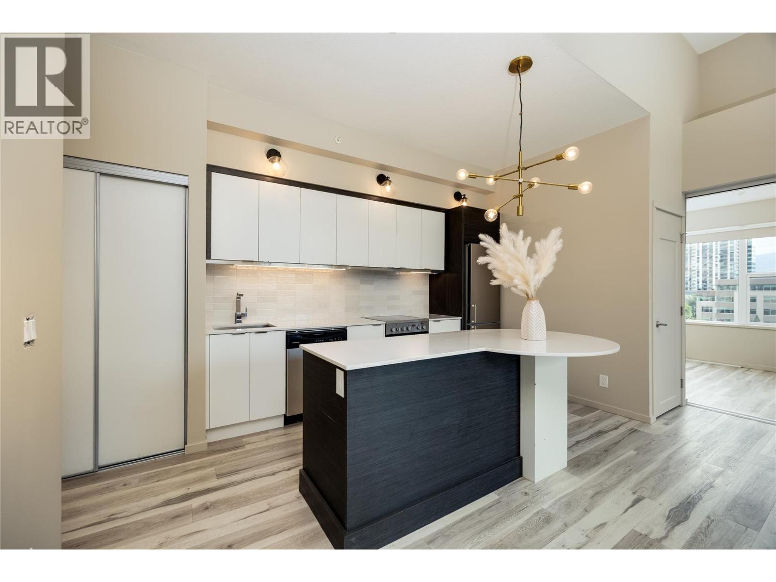 #614 1350 St Paul Street - 17