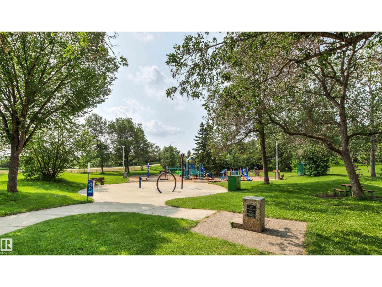 9135 100B AV NW - 65