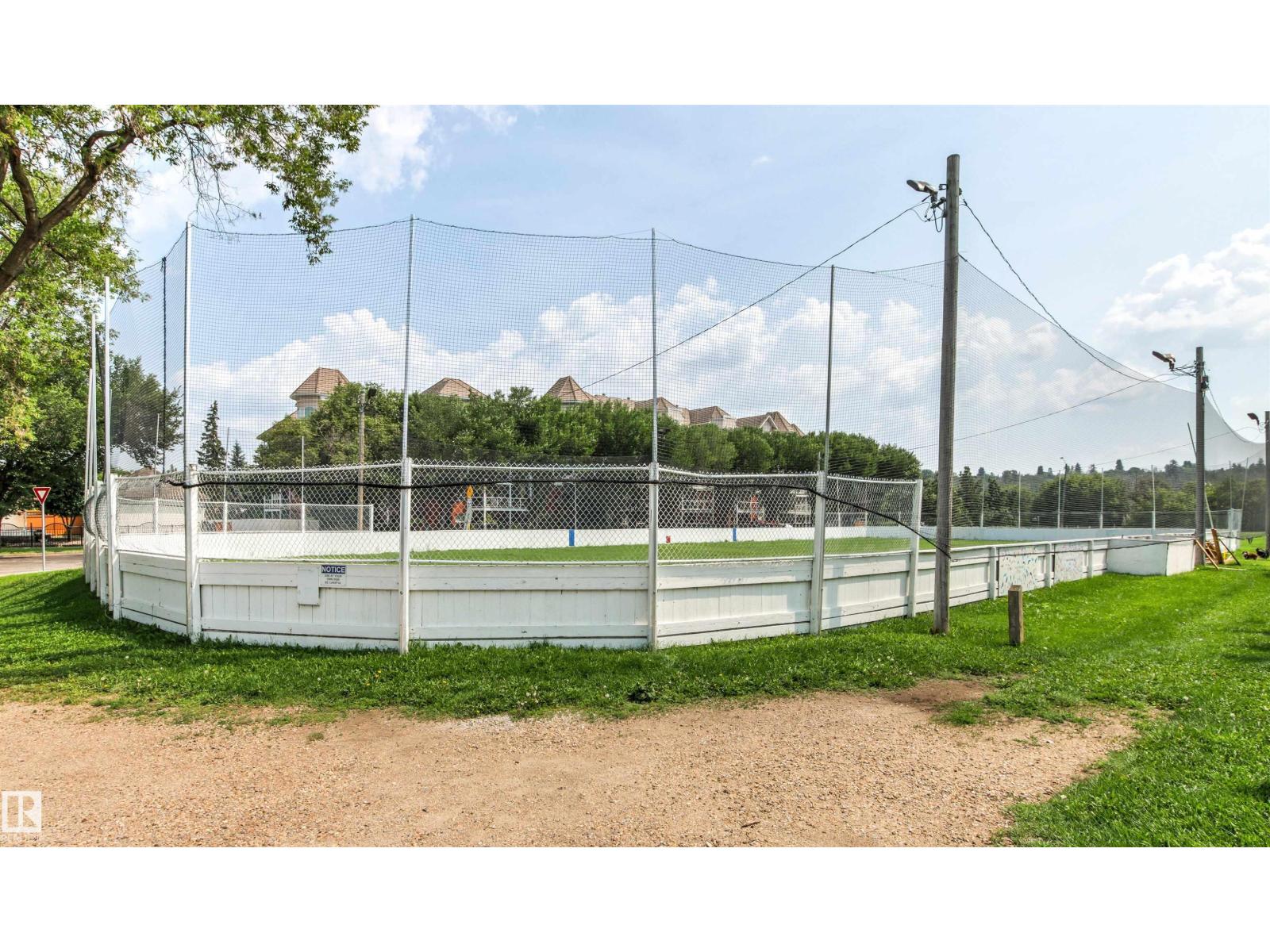9135 100B AV NW - 66
