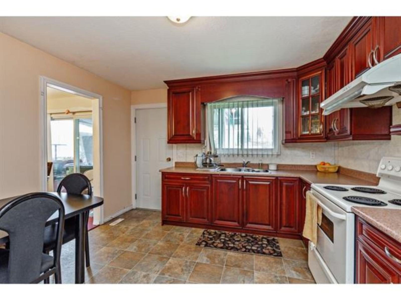 5 Bed, 3 Bath House for Sale in Abbotsford – 1940 CORDOVA COURT, Abbotsford – MLS# R3149559 - Image 9