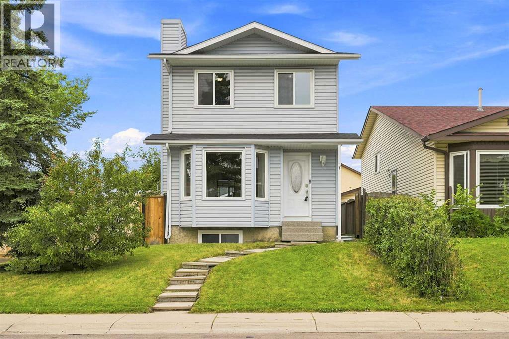 7 Falshire Close NE, Falconridge, Calgary photo 1