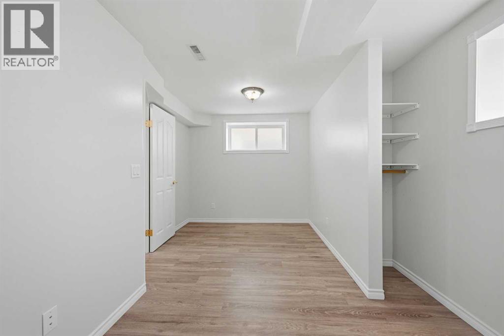 7 Falshire Close NE - Image 32
