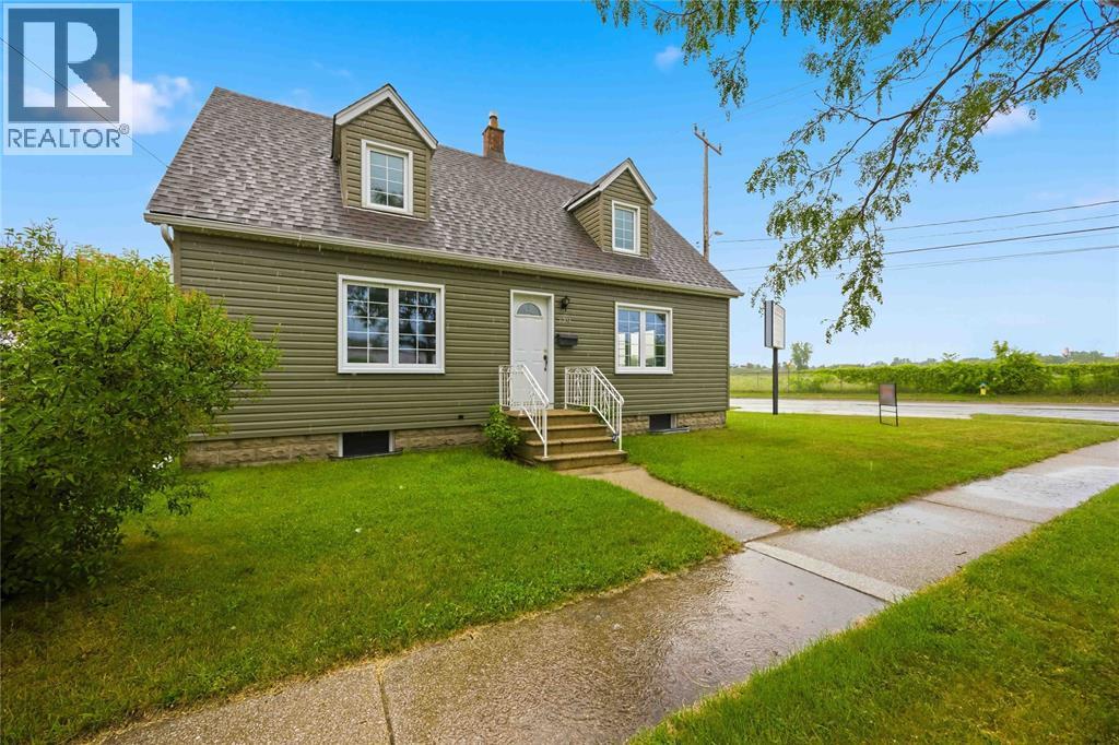 229 WATER STREET, Sarnia — photo 2