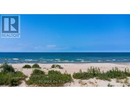 Sunroom - 54 Homewood Avenue, Wasaga Beach, ON L9Z2M2 Photo 6