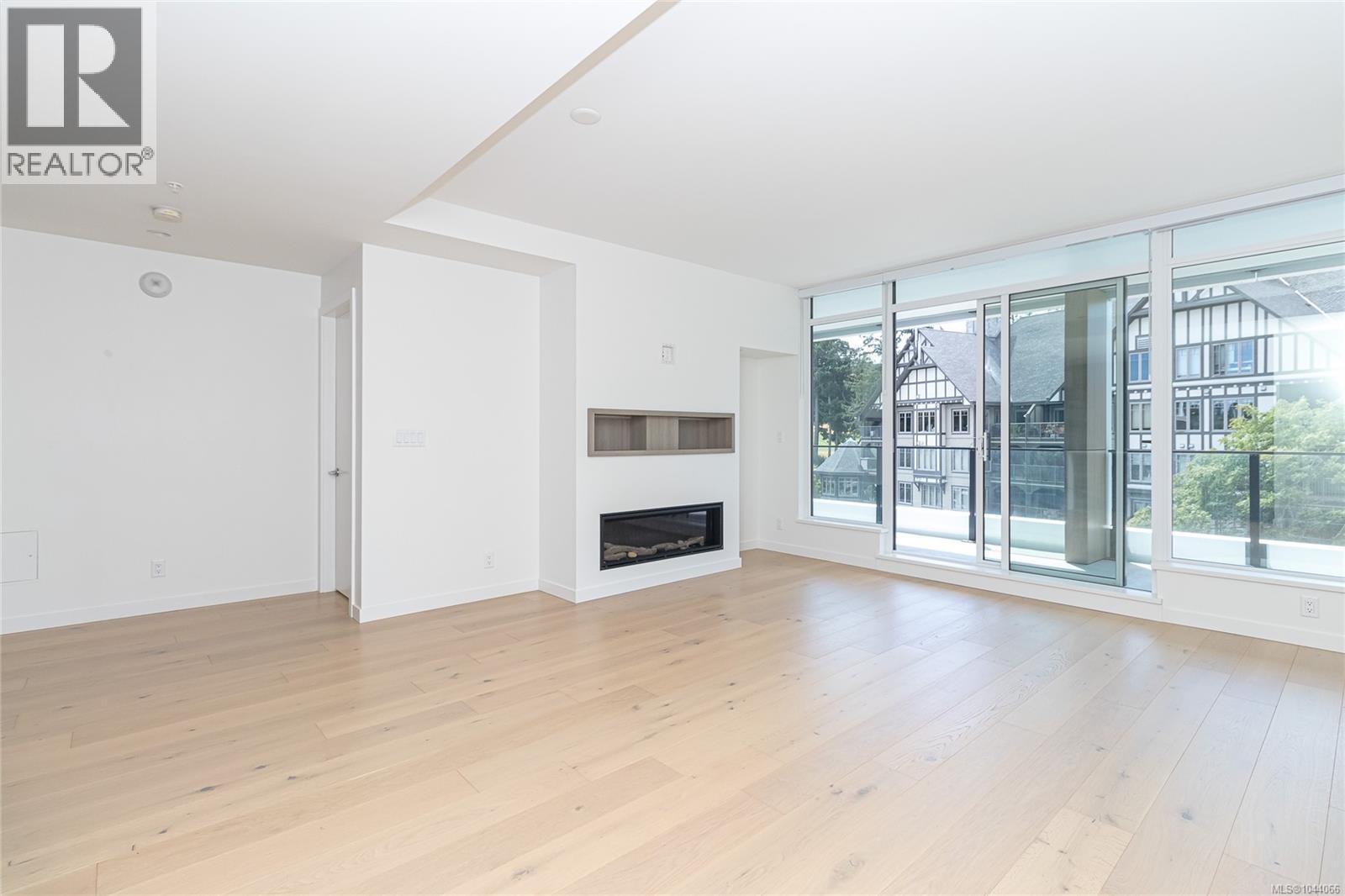 #803 2000 Hannington Rd - 8