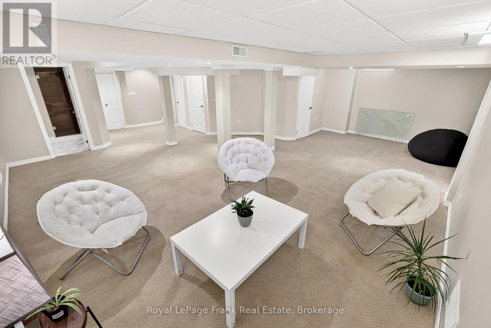 150 DADSON DRIVE - 39