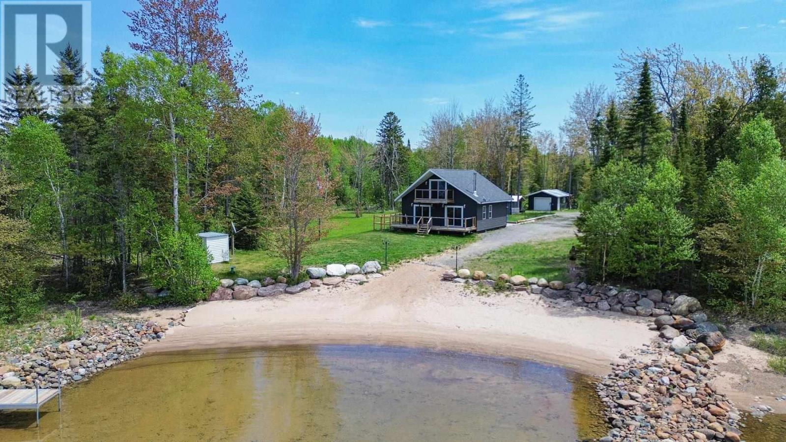 838 Four Seasons DR