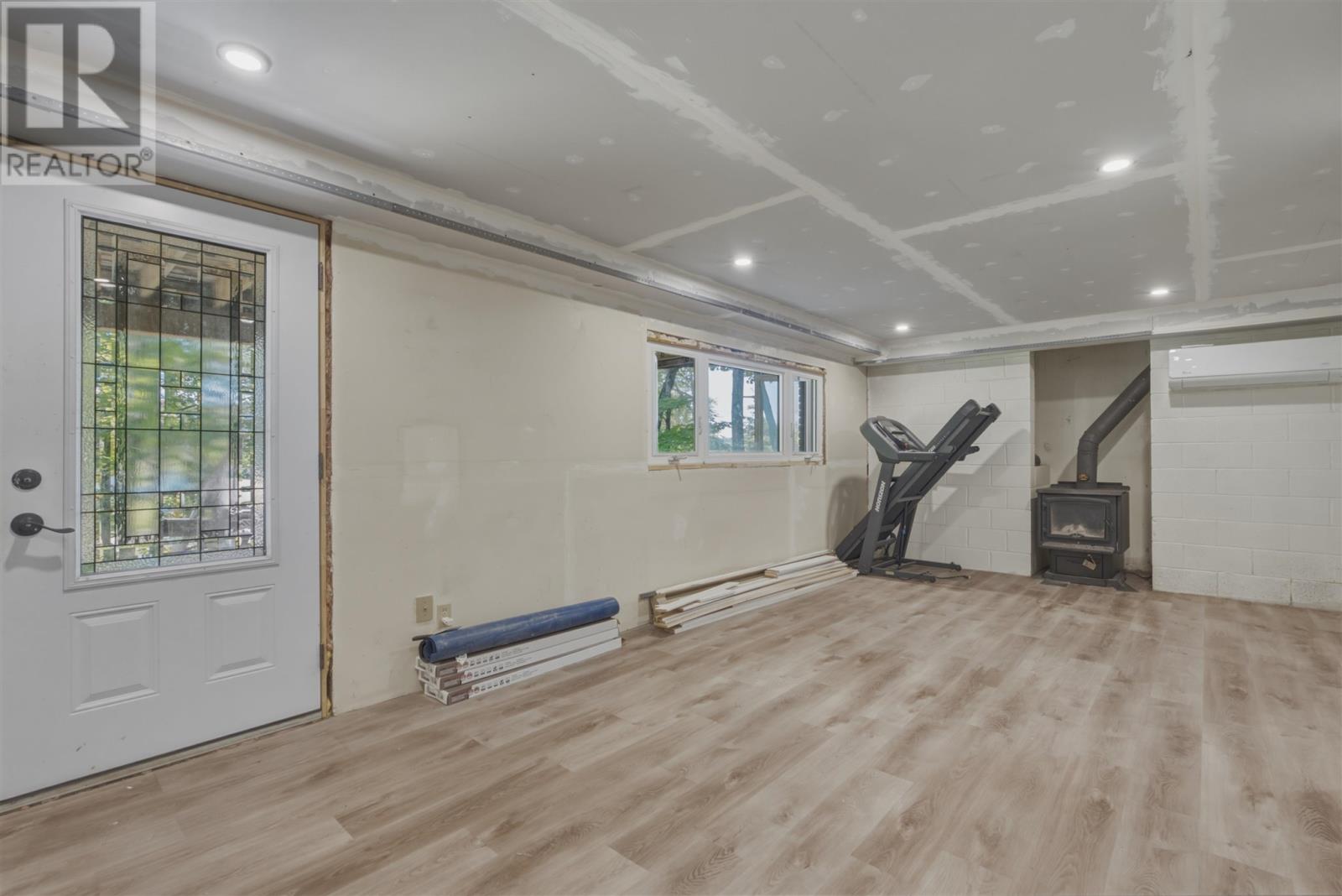9 Cameron RD - Image 23
