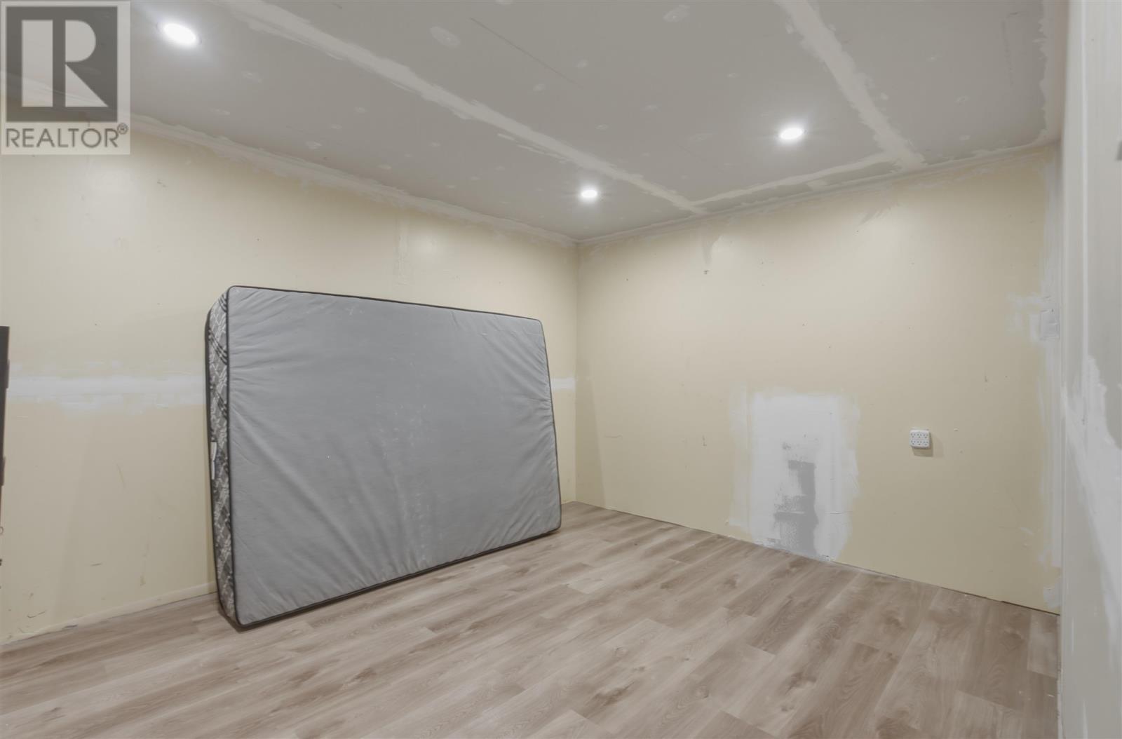 9 Cameron RD - Image 30