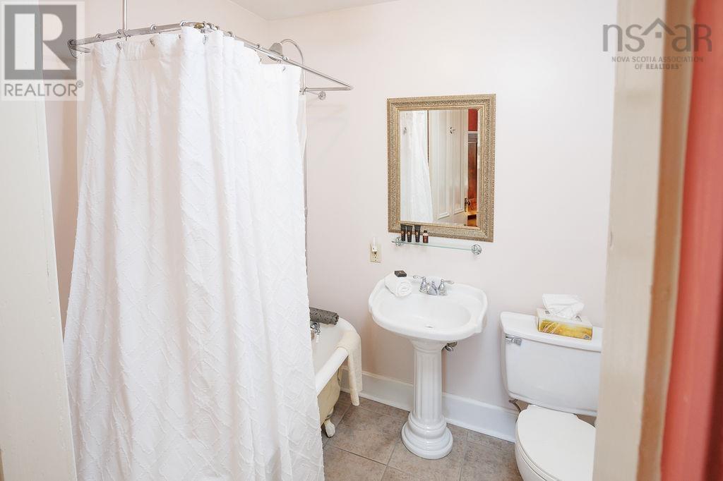 Property 29 of 51 of 494 St George Street