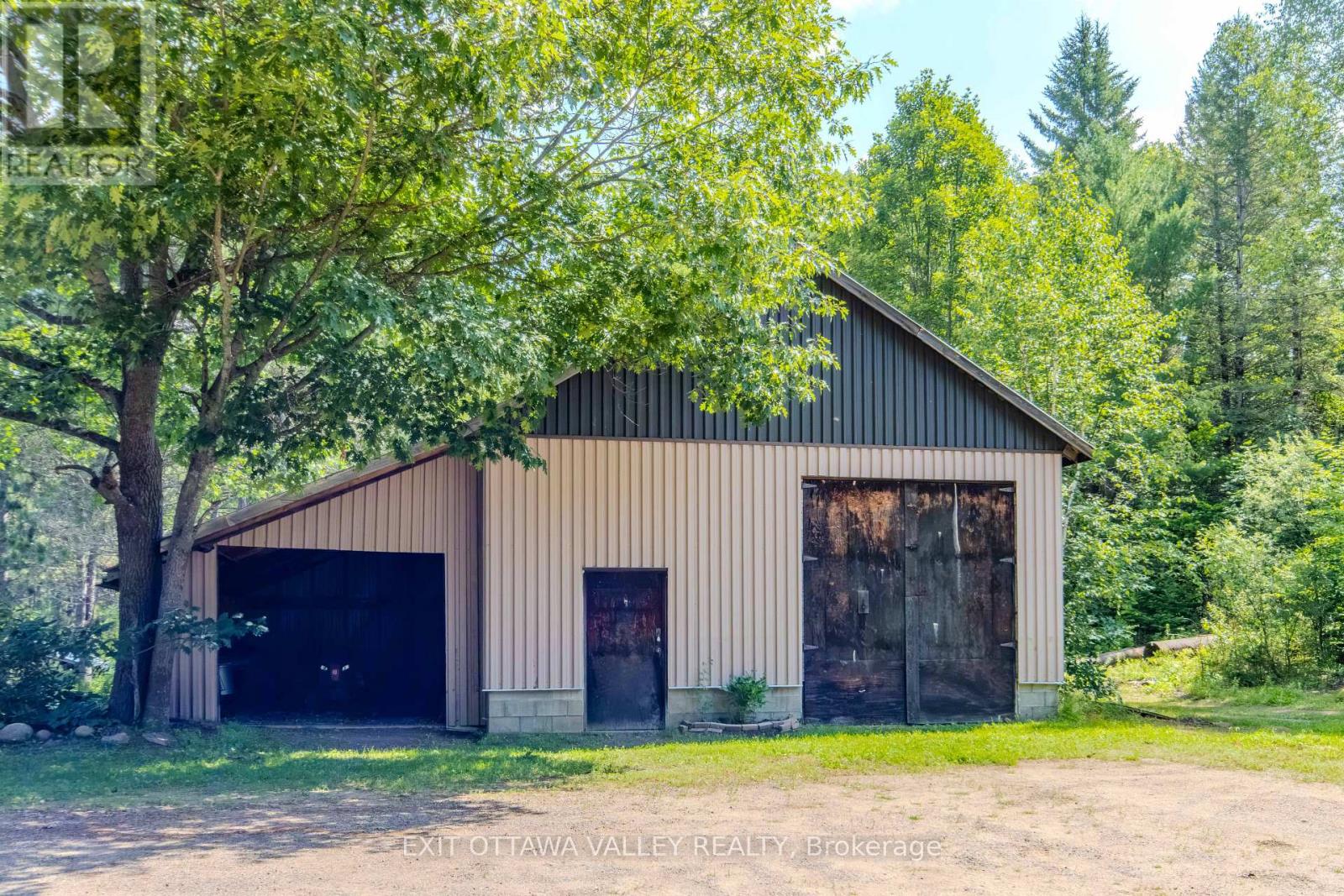 323 BURNT BRIDGE ROAD - 2
