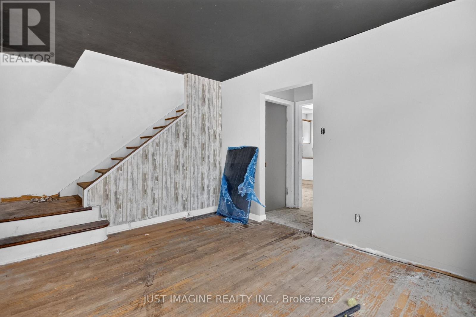 2654 CONN STREET - 10