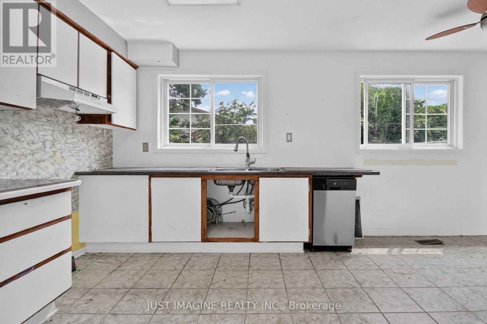 2654 CONN STREET - 12