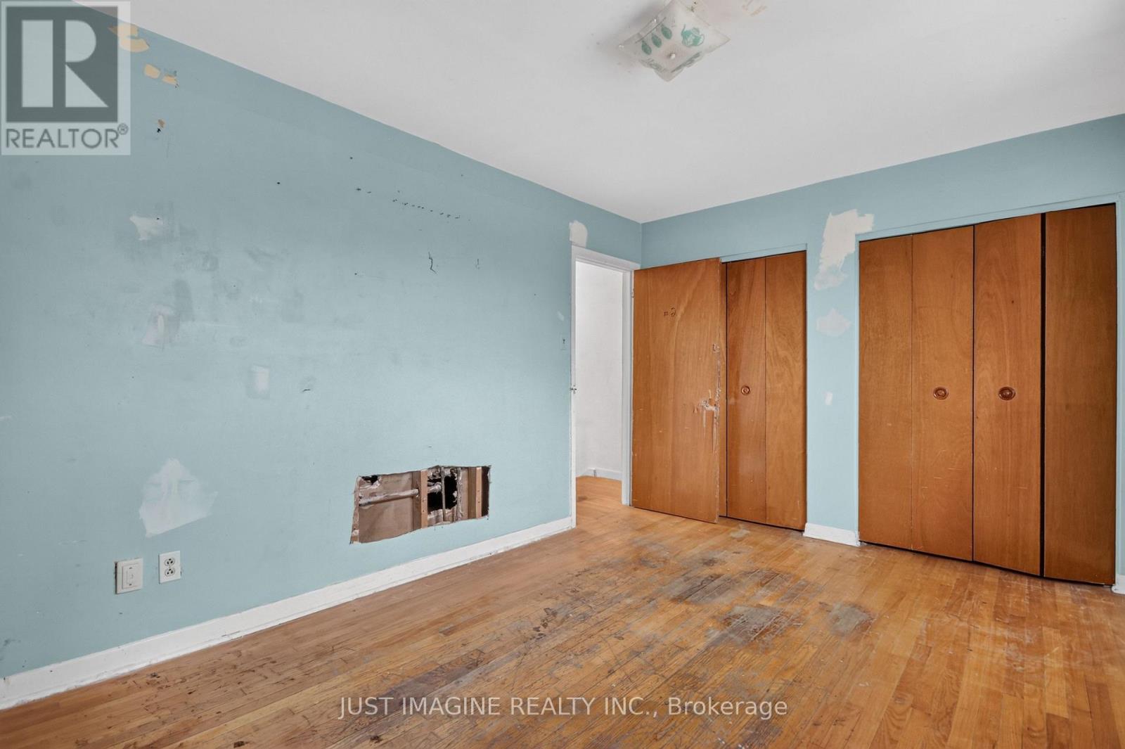 2654 CONN STREET - 26
