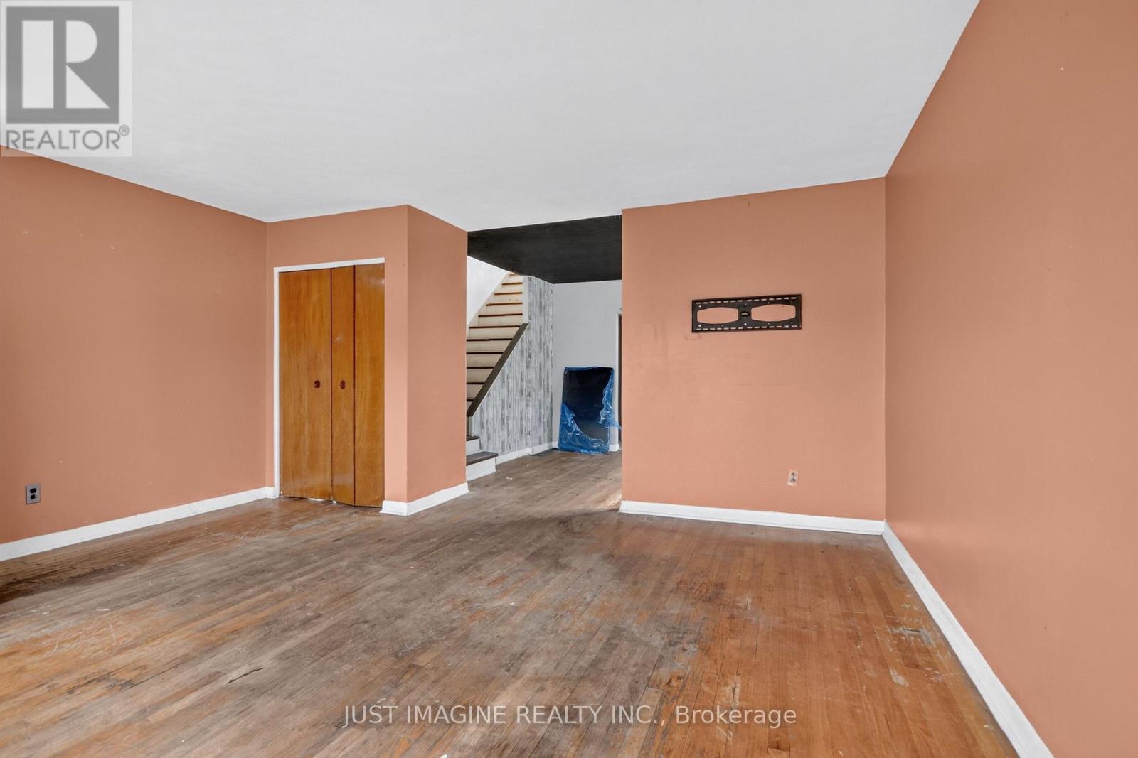 2654 CONN STREET - 7