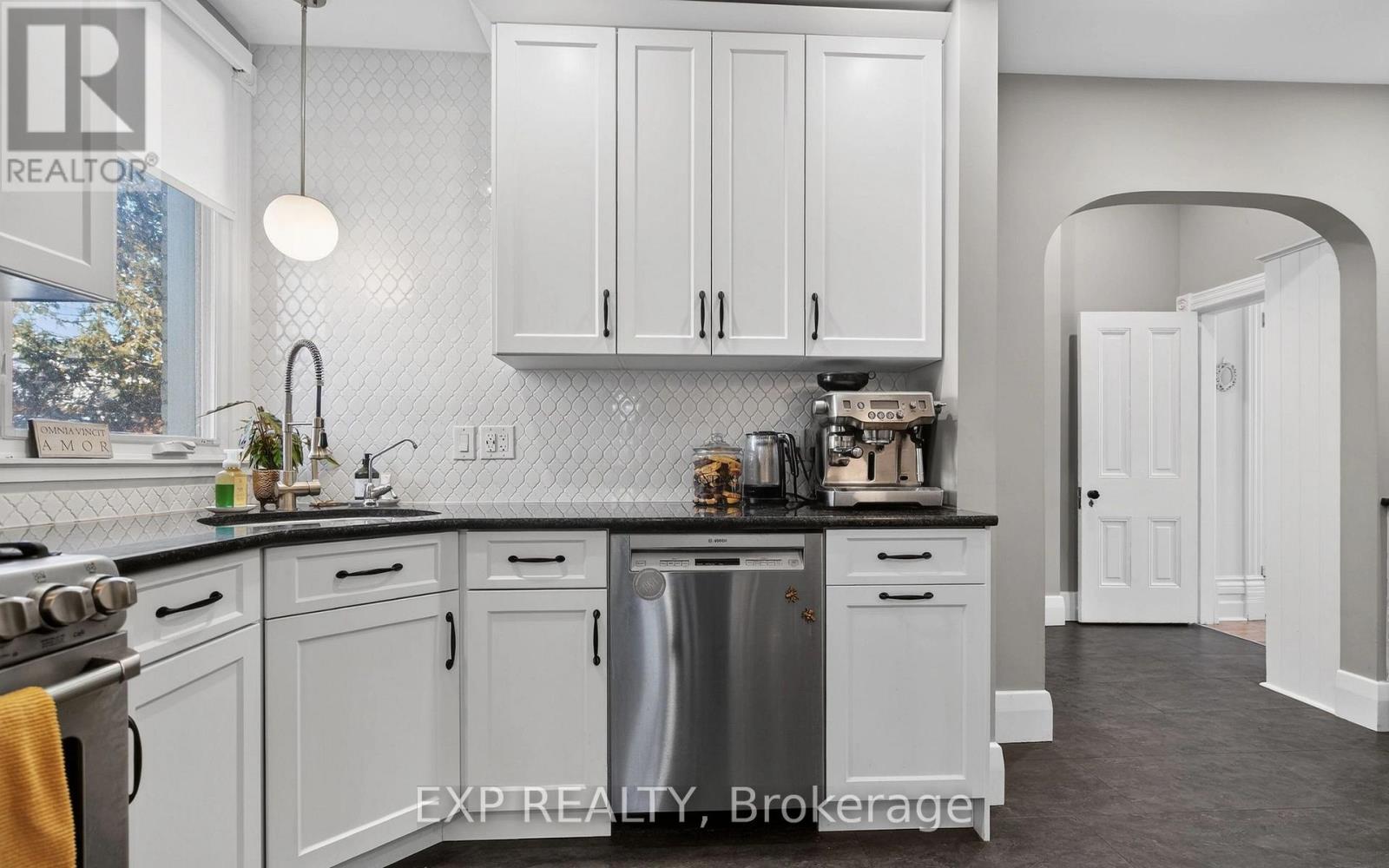 307 RIDOUT STREET S - 15