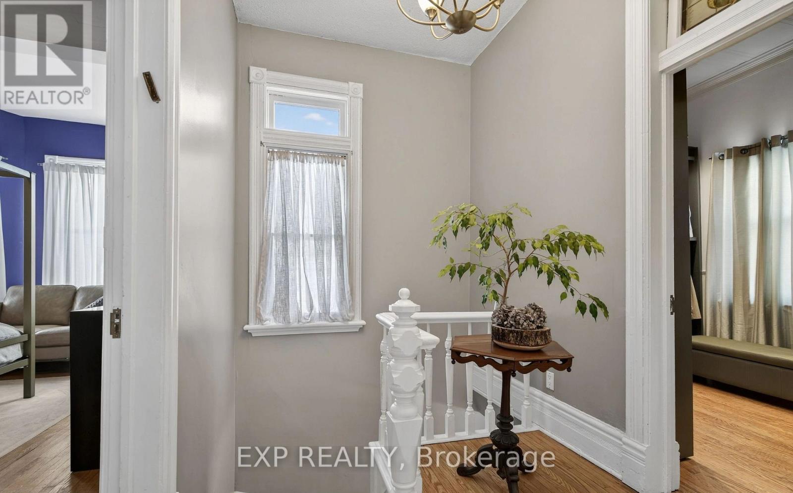 307 RIDOUT STREET S - 25