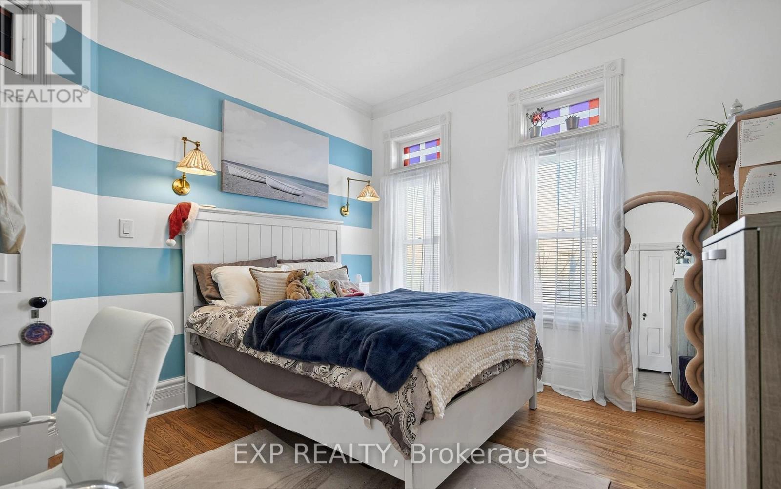 307 RIDOUT STREET S - 29