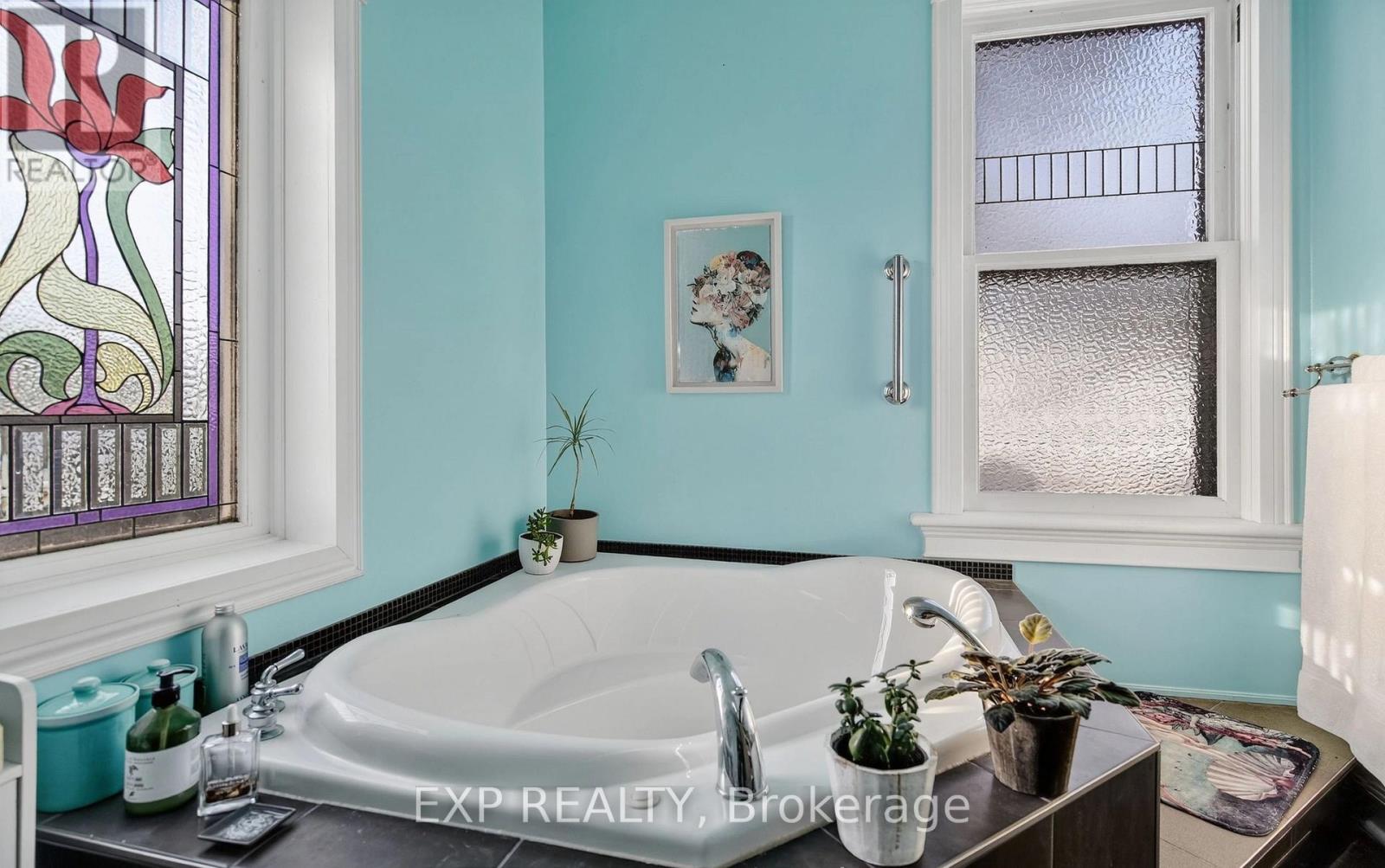 307 RIDOUT STREET S - 37